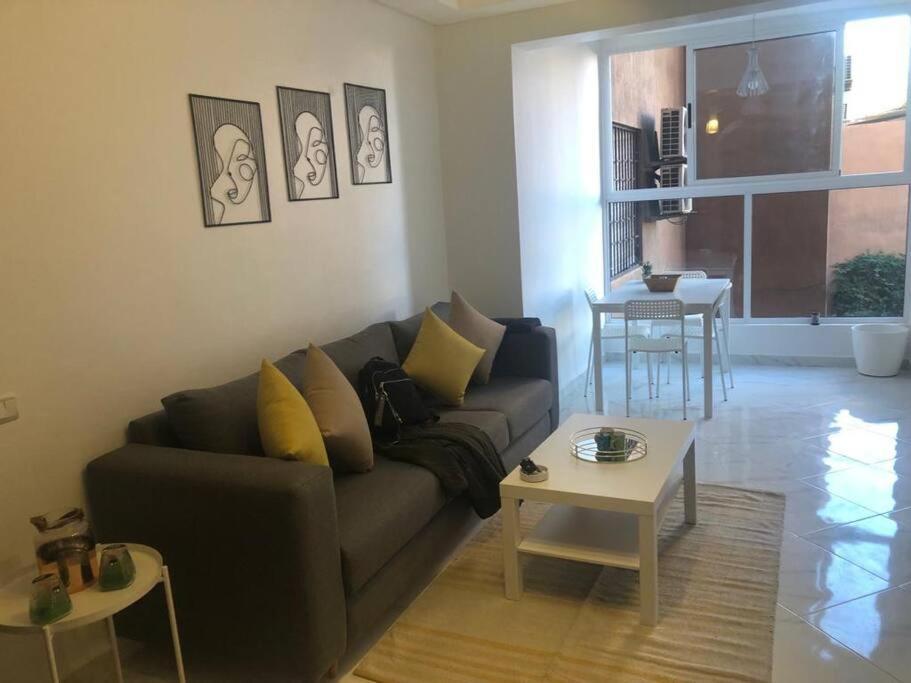 Appartement Center De Gueliz Avec Piscine Marrakesh Eksteriør bilde